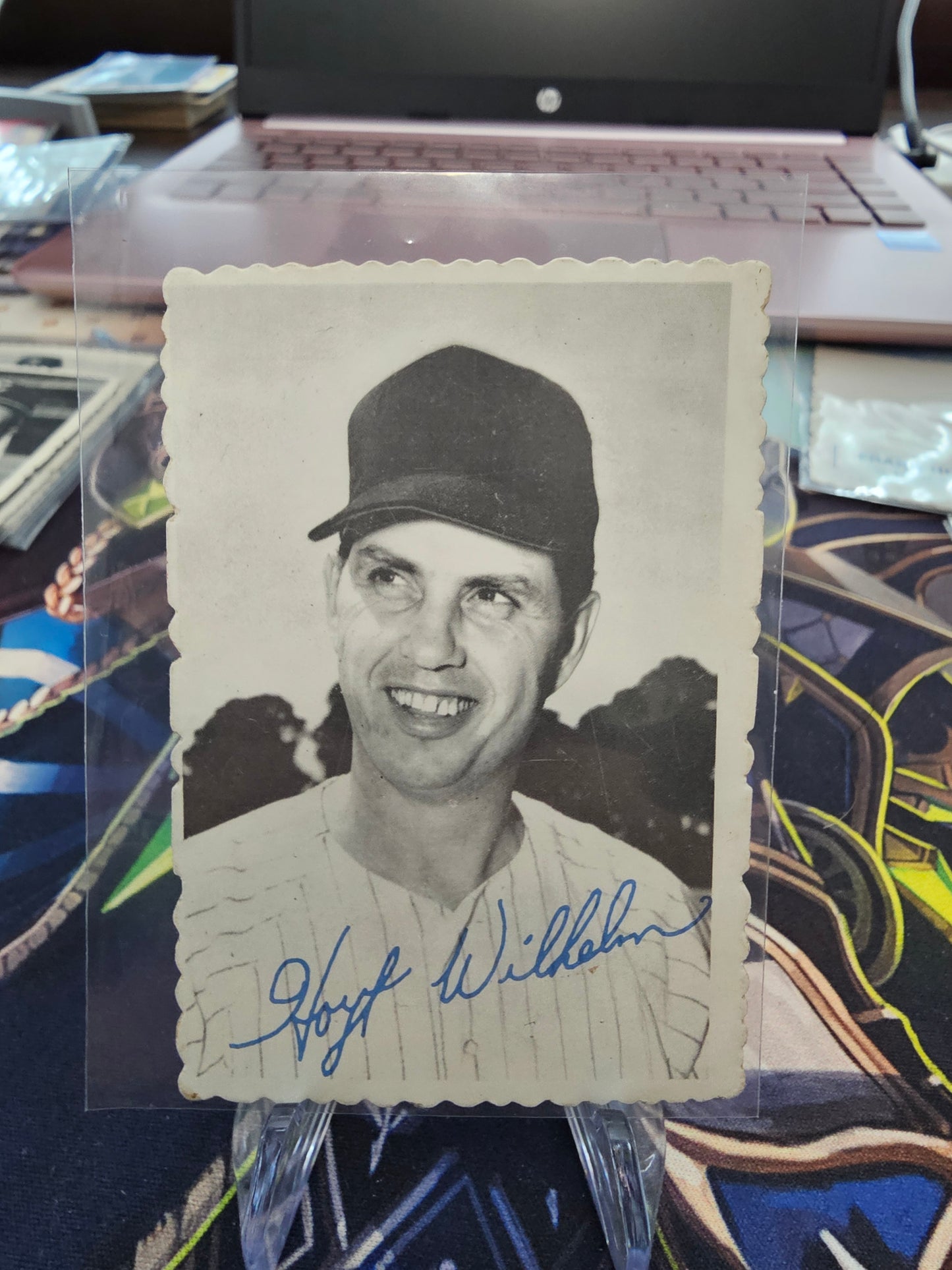 1969 Topps Deckle Hoyt Wilhelm